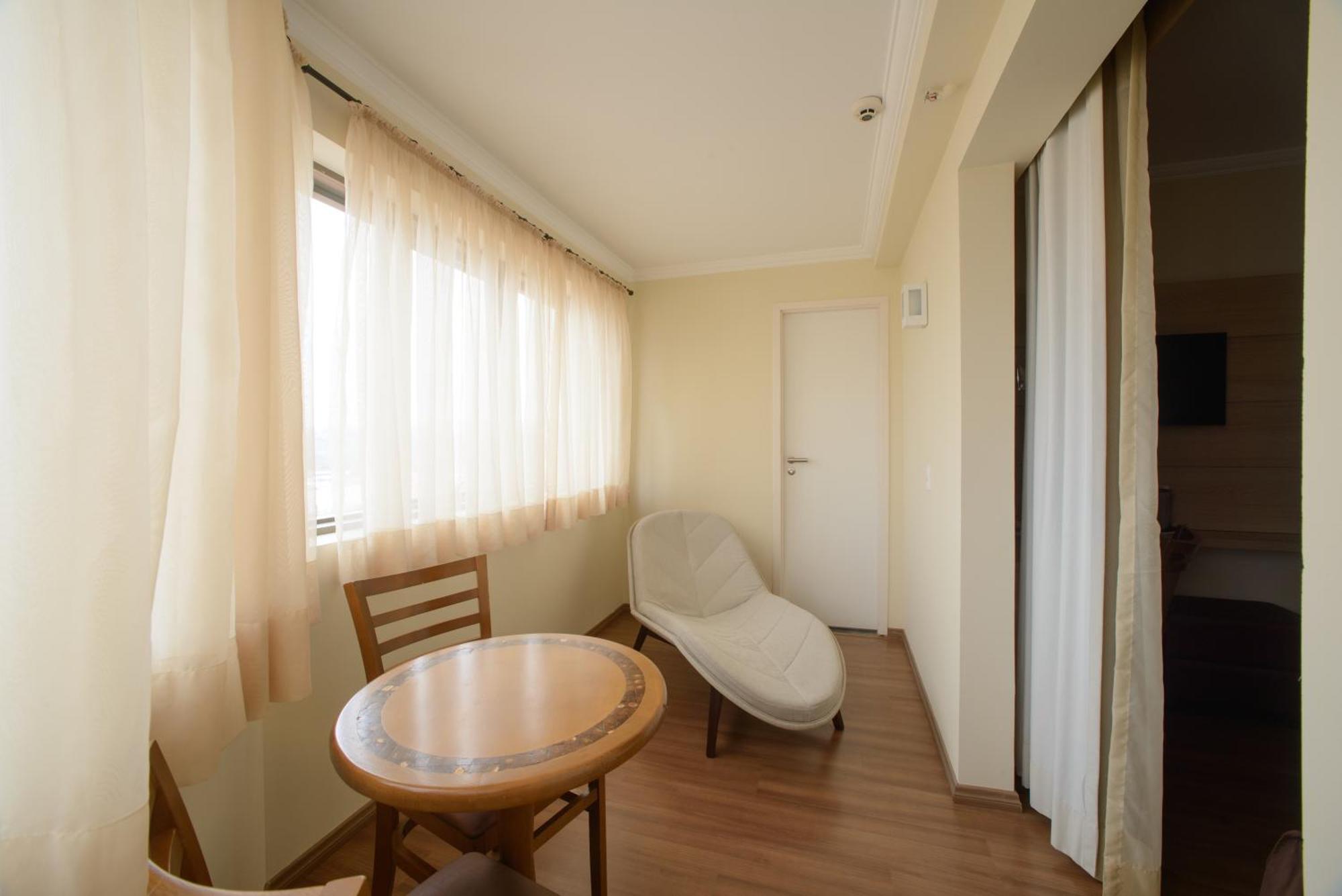Hotel Faro Atibaia